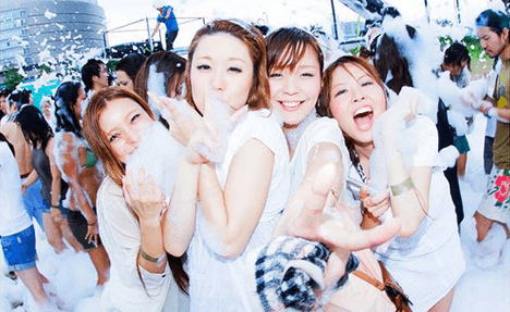 泡フェス が豊洲のビーチで開催 今年の夏は 泡まみれ で踊り狂おう ダンス動画まとめ ダンスストリーム Dance Stream