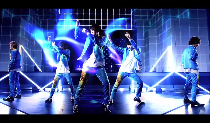 Da-iCE(ダイス) 6th single「エビバディ」Music Video [2015.8.12(水) Release!!] - YouTube - Google Chrome